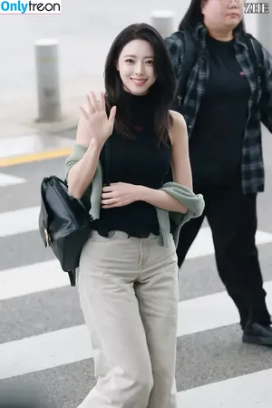 itzy.all.in.us / Shin Yu Na / Yuna ITZY / 유나 фото голая #0912