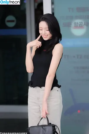 itzy.all.in.us / Shin Yu Na / Yuna ITZY / 유나 фото голая #0926