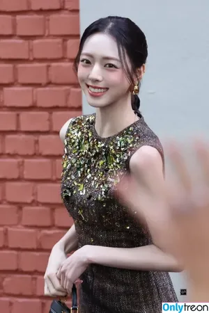 itzy.all.in.us / Shin Yu Na / Yuna ITZY / 유나 фото голая #0935