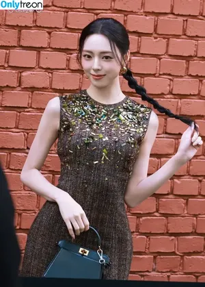 itzy.all.in.us / Shin Yu Na / Yuna ITZY / 유나 фото голая #0941