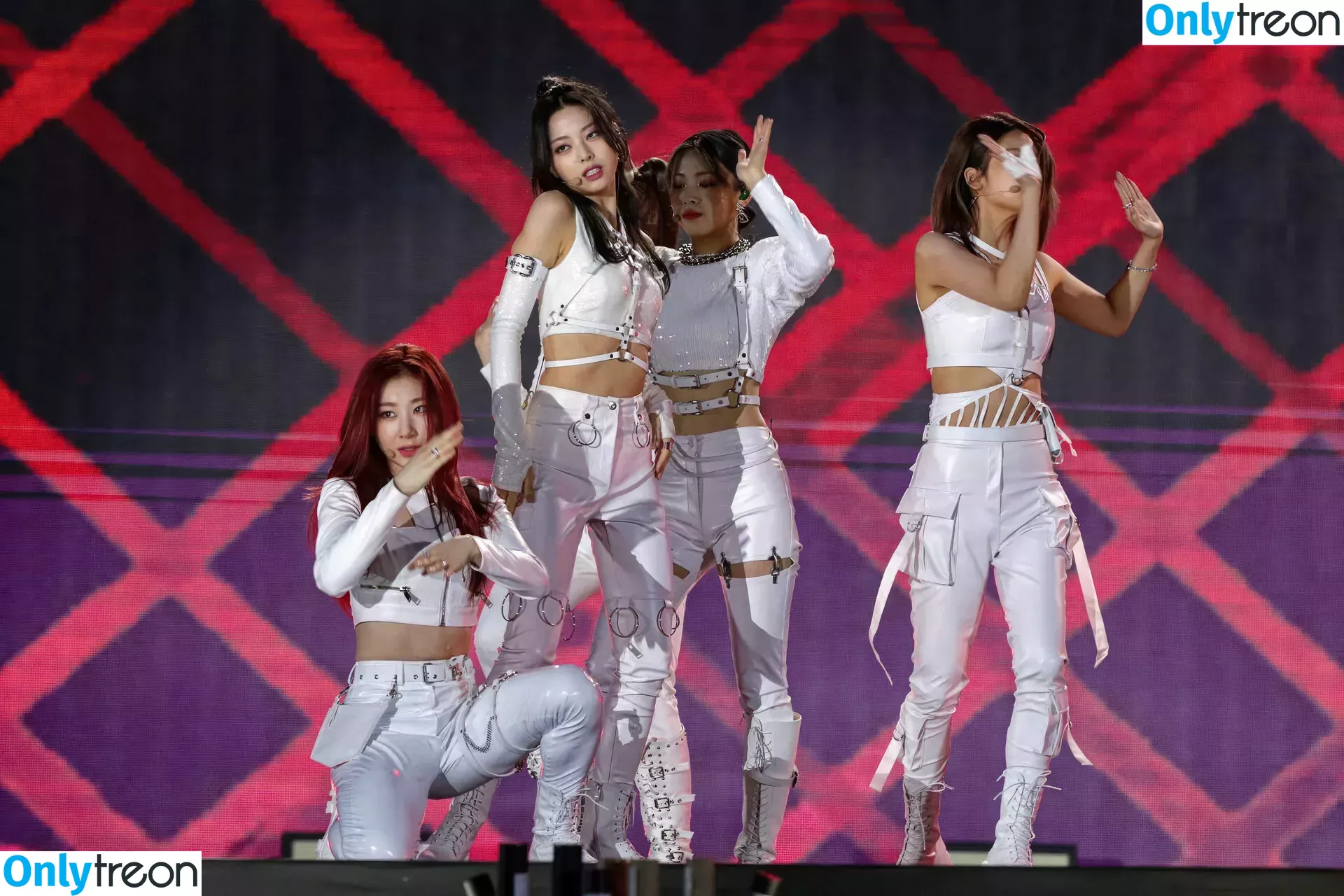itzy.all.in.us голая photo #0080 (Shin Yu Na / Yuna ITZY / 유나)