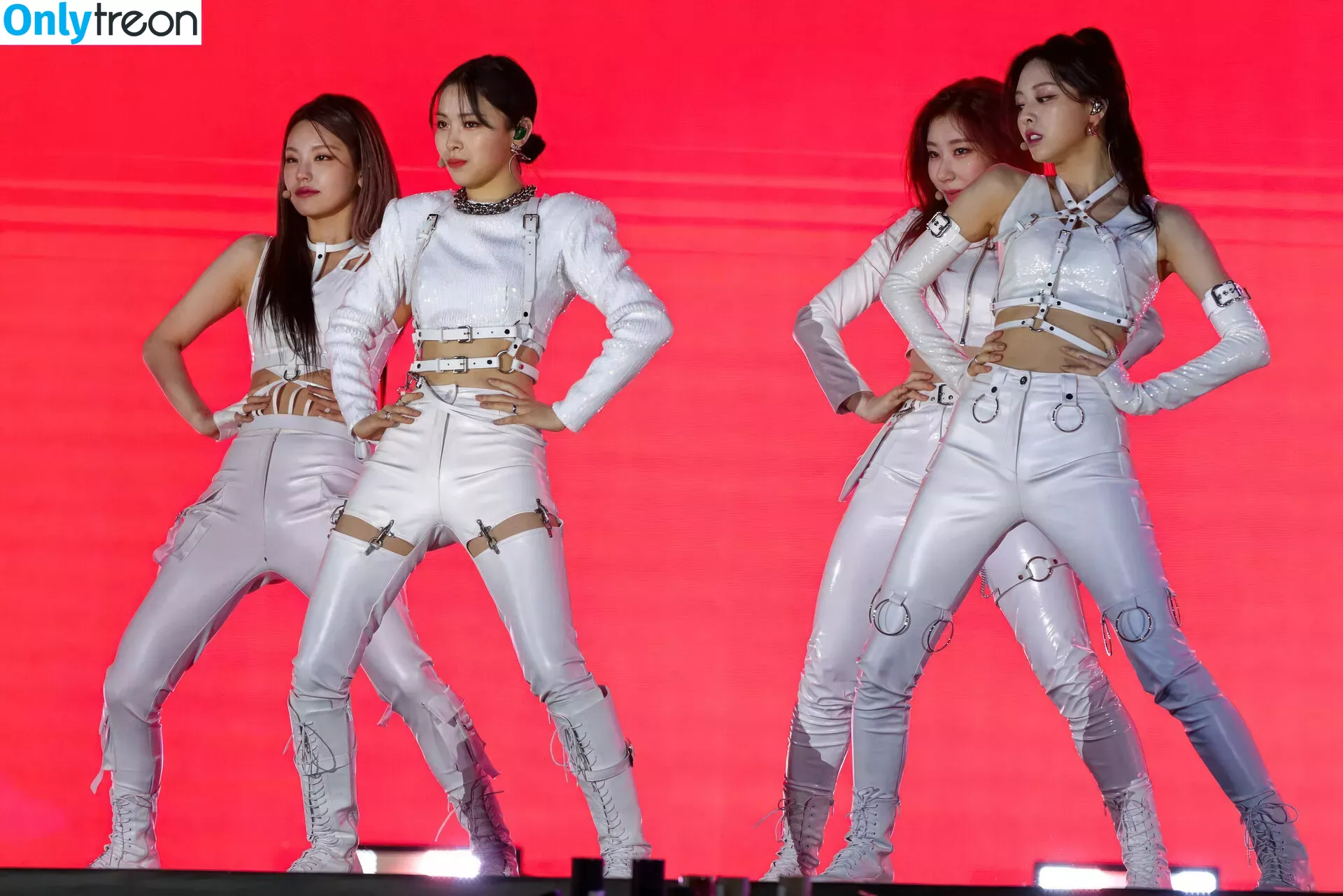 itzy.all.in.us голая photo #0094 (Shin Yu Na / Yuna ITZY / 유나)