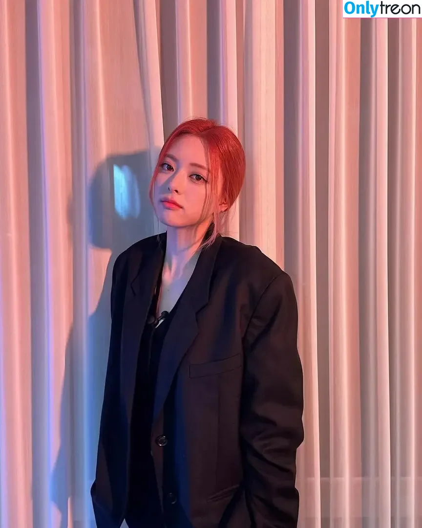 itzy.all.in.us голая photo #0492 (Shin Yu Na / Yuna ITZY / 유나)