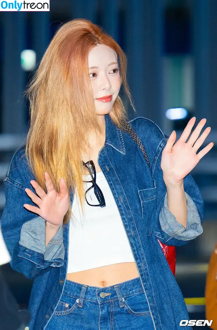 itzy.all.in.us голая photo #0499 (Shin Yu Na / Yuna ITZY / 유나)