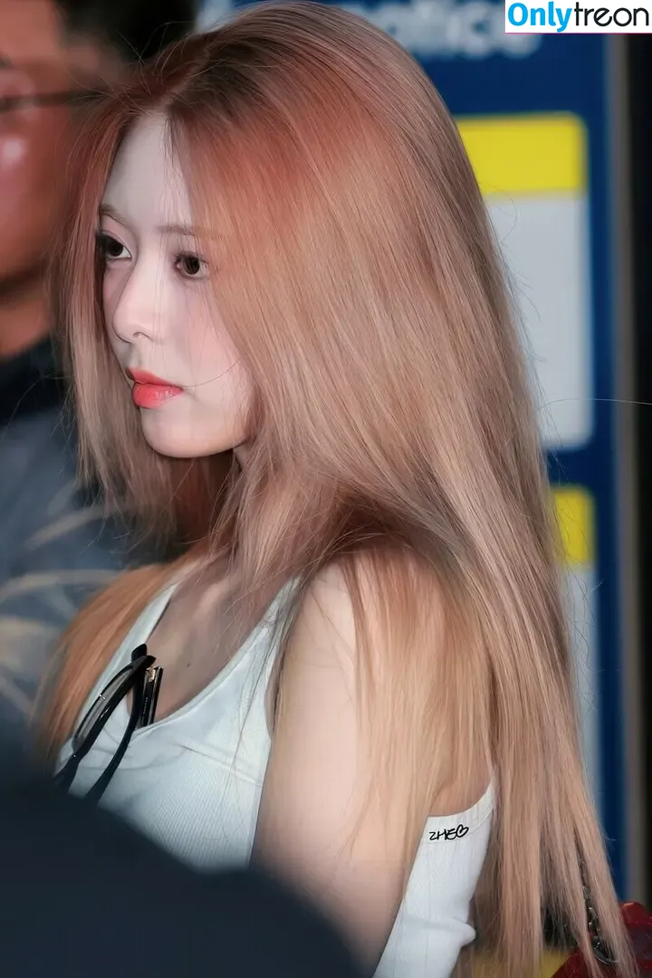 itzy.all.in.us голая photo #0503 (Shin Yu Na / Yuna ITZY / 유나)