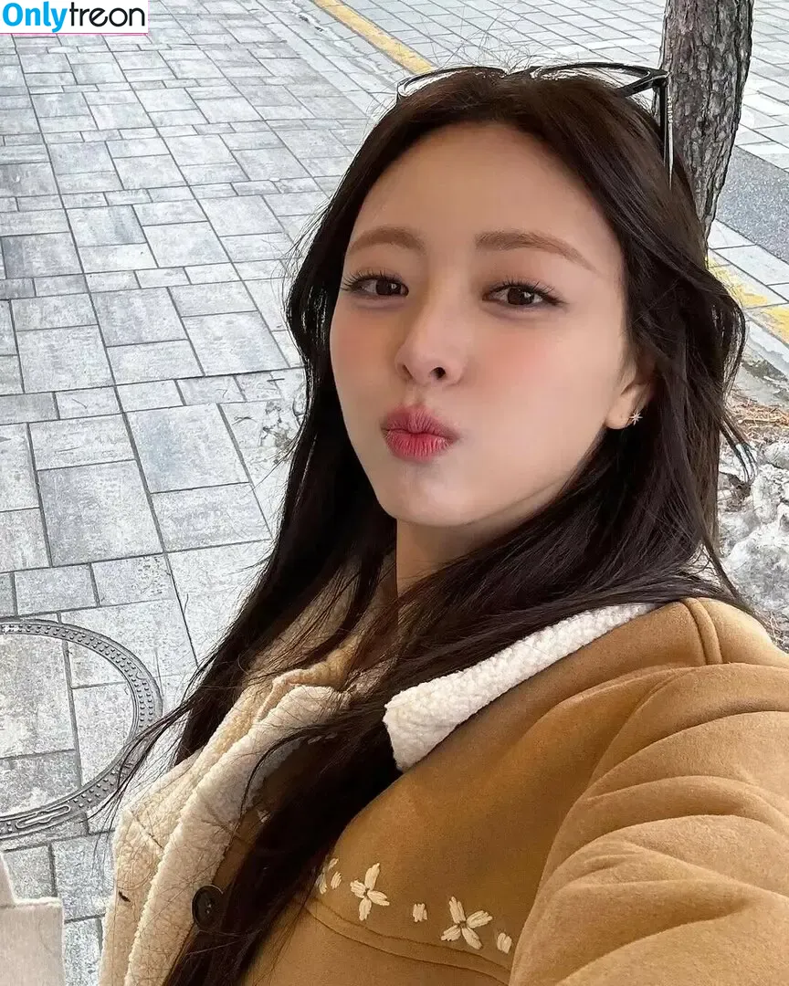 itzy.all.in.us голая photo #0512 (Shin Yu Na / Yuna ITZY / 유나)