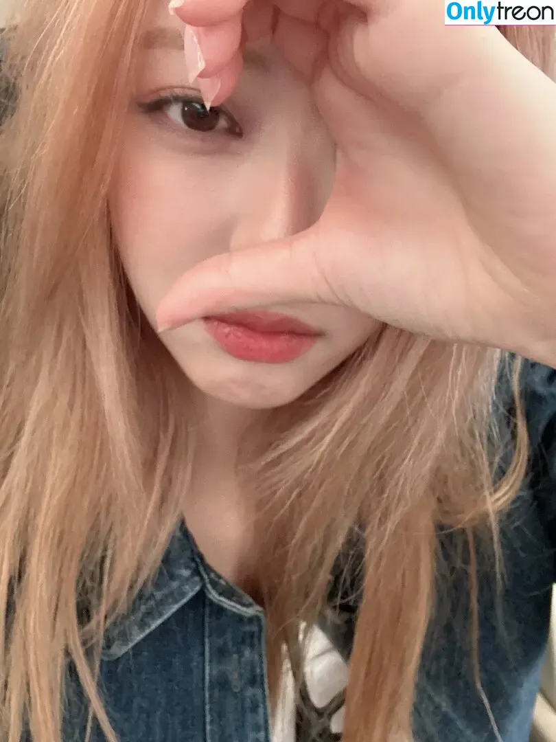 itzy.all.in.us голая photo #0513 (Shin Yu Na / Yuna ITZY / 유나)