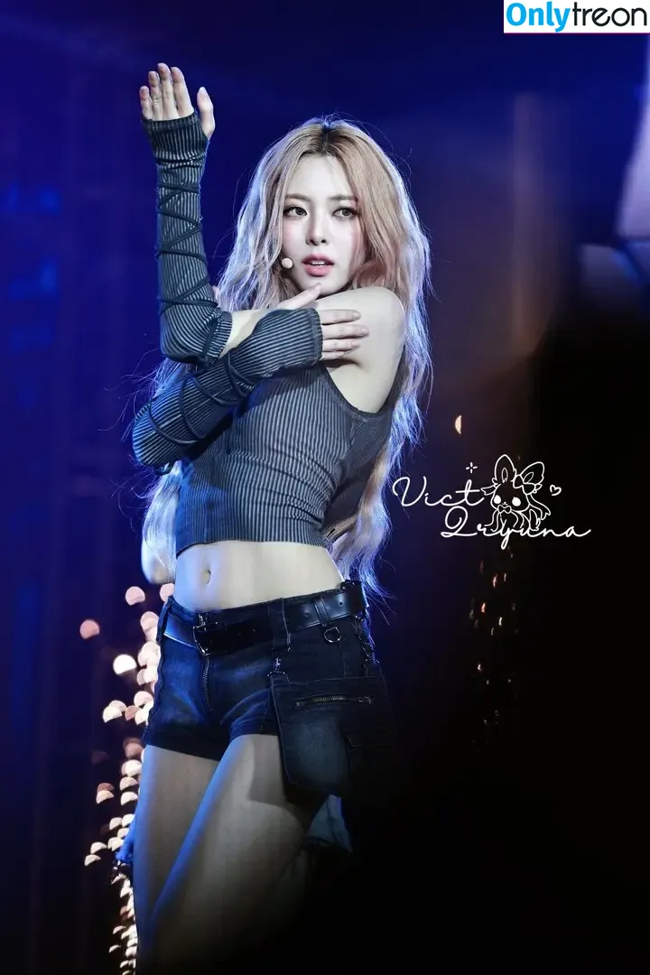 itzy.all.in.us голая photo #0530 (Shin Yu Na / Yuna ITZY / 유나)