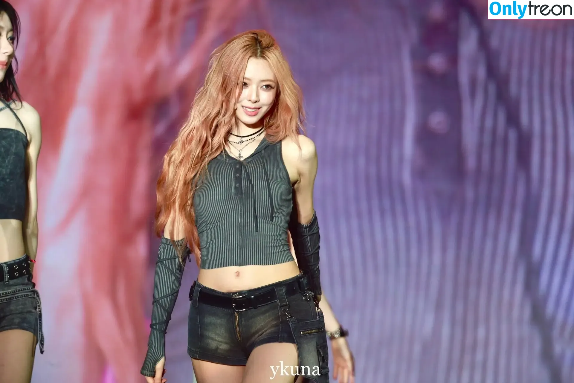 itzy.all.in.us голая photo #0532 (Shin Yu Na / Yuna ITZY / 유나)