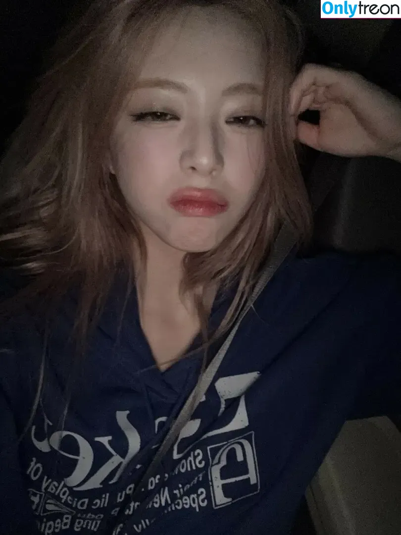 itzy.all.in.us голая photo #0549 (Shin Yu Na / Yuna ITZY / 유나)