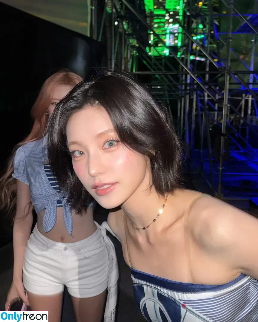 itzy.all.in.us голая photo #0571 (Shin Yu Na / Yuna ITZY / 유나)