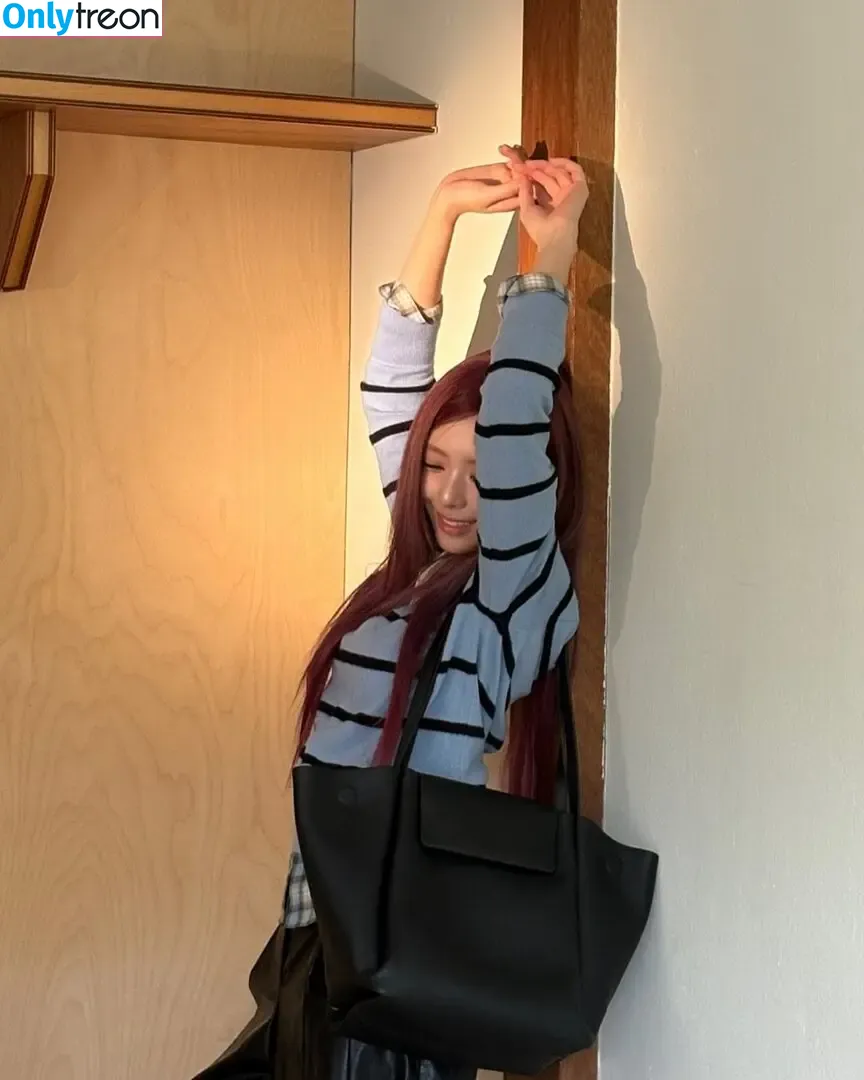 itzy.all.in.us голая photo #0807 (Shin Yu Na / Yuna ITZY / 유나)
