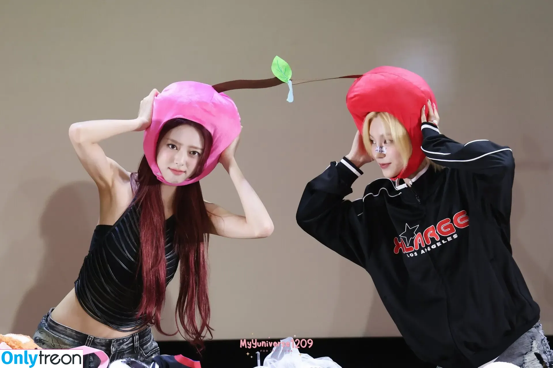 itzy.all.in.us nude photo #0816 (Shin Yu Na / Yuna ITZY / 유나)