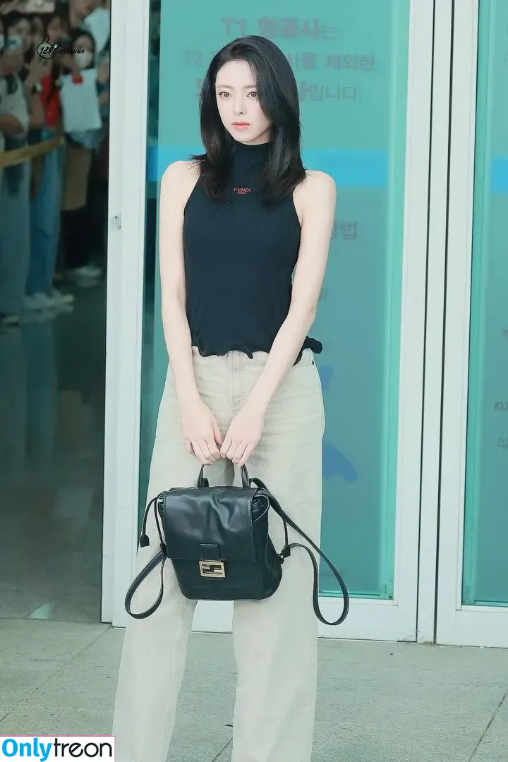 itzy.all.in.us голая photo #0907 (Shin Yu Na / Yuna ITZY / 유나)