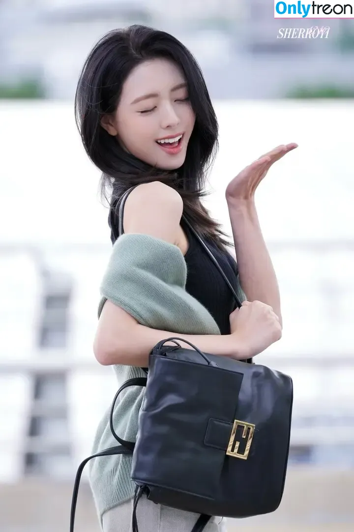 itzy.all.in.us голая photo #0921 (Shin Yu Na / Yuna ITZY / 유나)