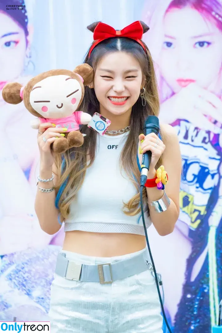 ITZY голая photo #0016 (Yeji / itzinay / itzy.all.in.us)