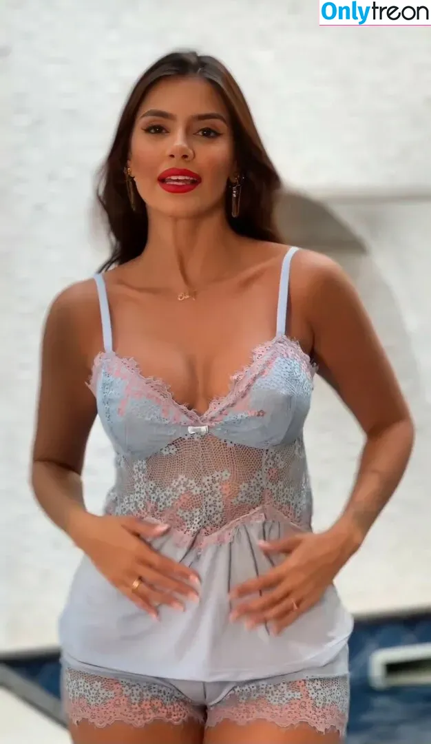 Iuly Lima голая photo #0108 (iulylp / lima.babyy)