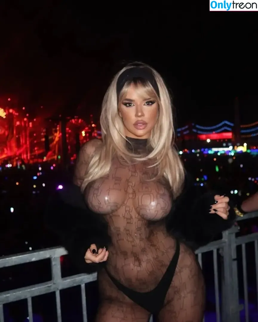Ivana Knöll голая photo #0181 (knolldoll)