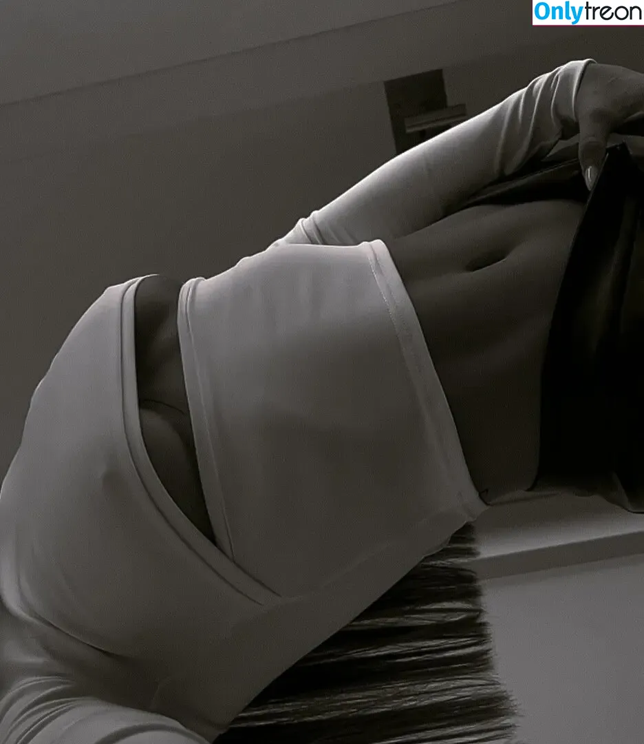 ivanovvvva_ nude photo #0014 (ivanovvva_)