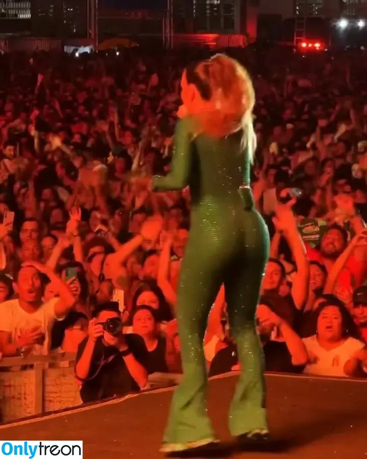 Ivete Sangalo голая photo #0049 (iammagicboy / ivetesangalo)