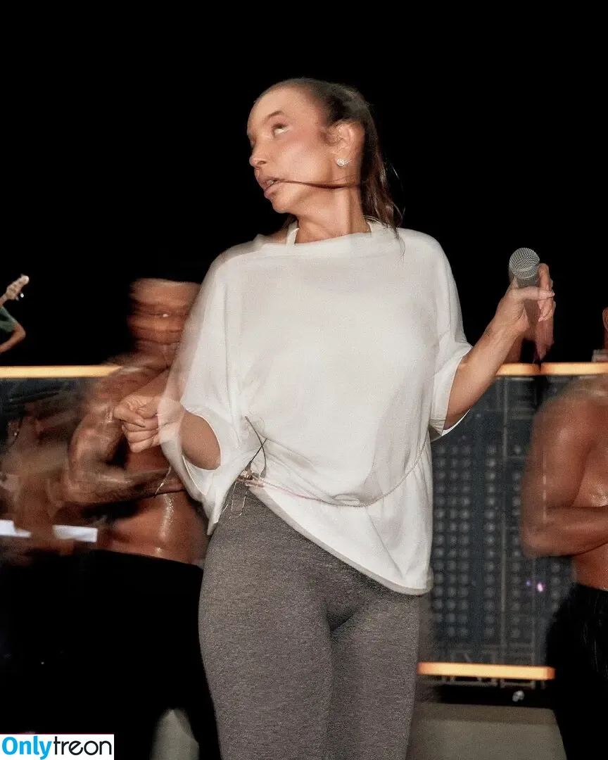 Ivete Sangalo nude photo #0055 (iammagicboy / ivetesangalo)