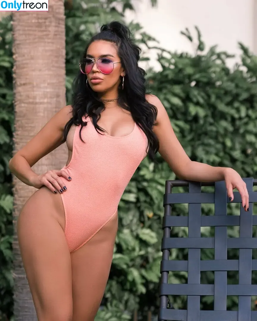 Ivette Saucedo nude photo #0001 (ivettesaucedo)