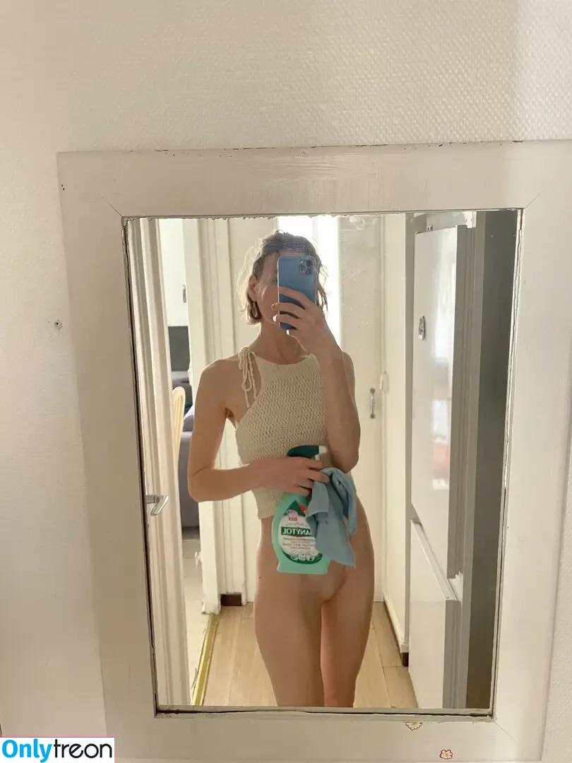 Ivi Alterego nude photo #0010 (ivi.alterego / ivi.ivinskaya)