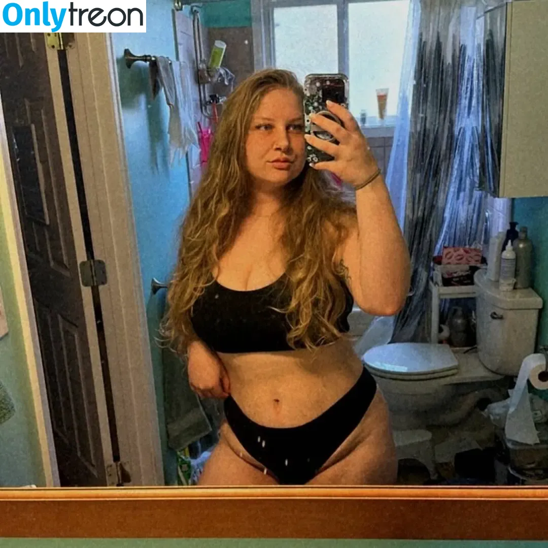 Ivy Andrews nude photo #0003 (ivyandrews / ivyandrewsss)