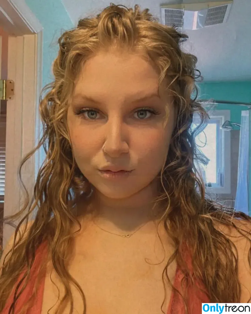 Ivy Andrews nude photo #0024 (ivyandrews / ivyandrewsss)