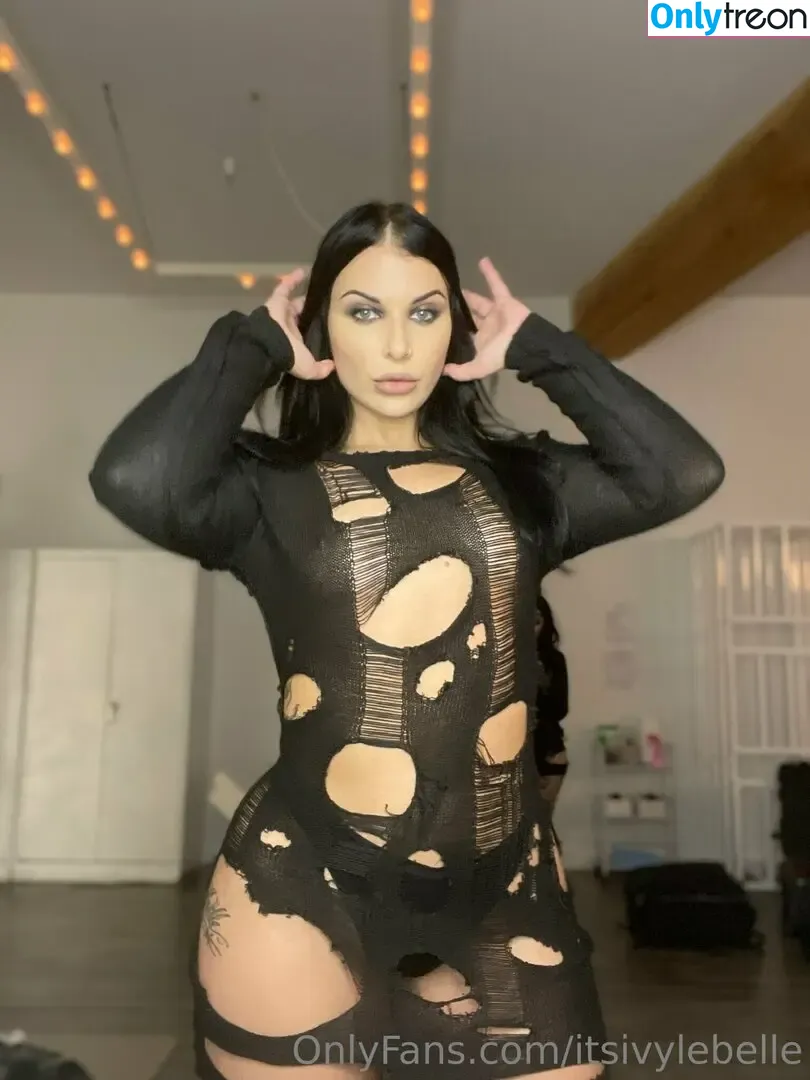 Ivy Lebelle nude photo #0161 (anyuser / itsivylebelle)