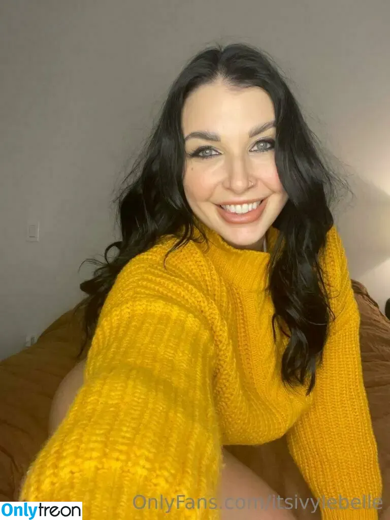 Ivy Lebelle голая photo #0286 (anyuser / itsivylebelle)