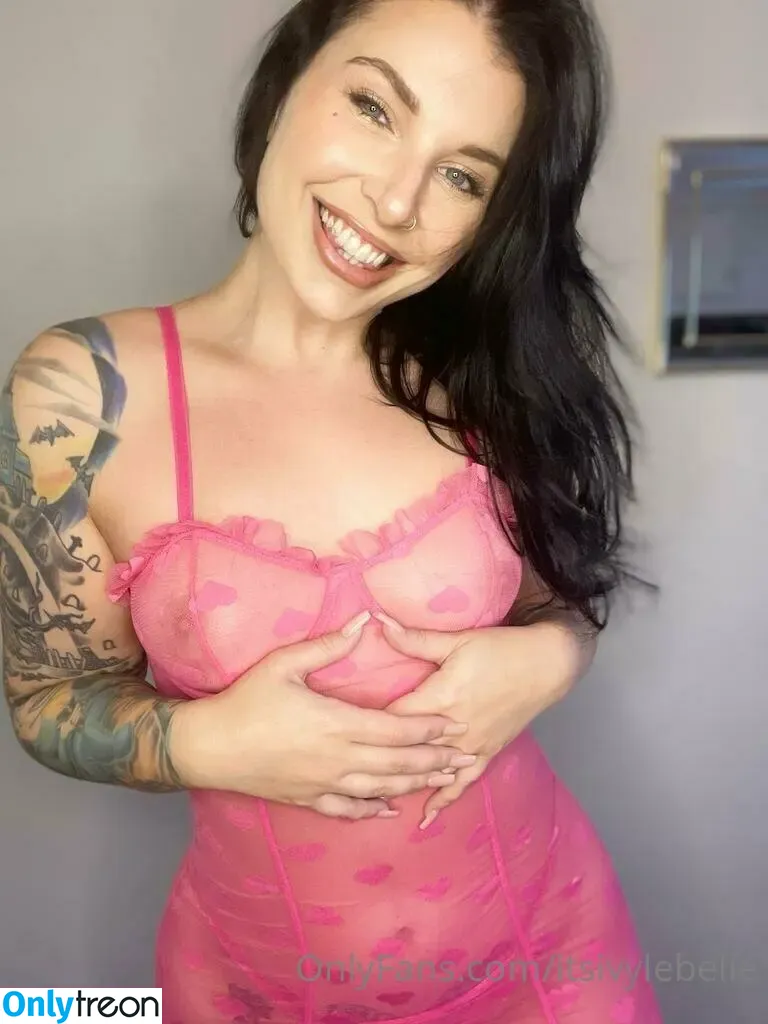 Ivy Lebelle nude photo #0287 (anyuser / itsivylebelle)