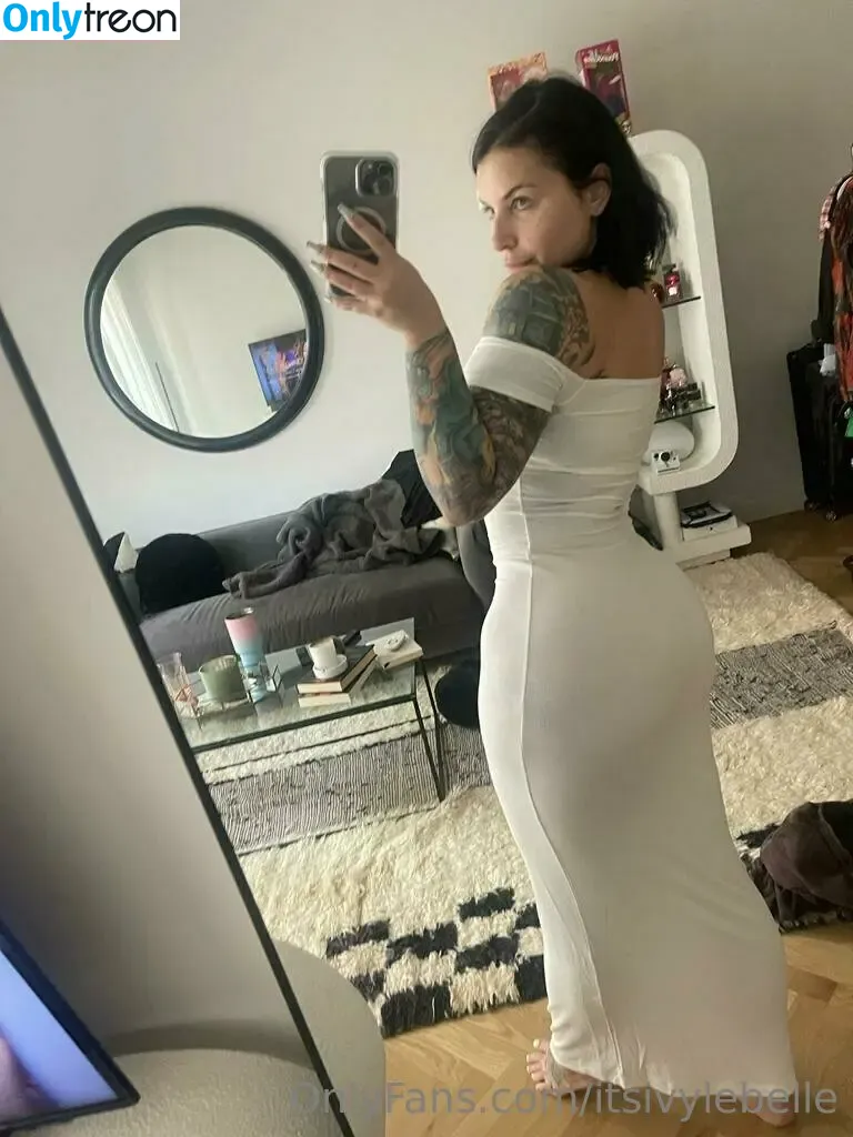 Ivy Lebelle голая photo #0389 (anyuser / itsivylebelle)