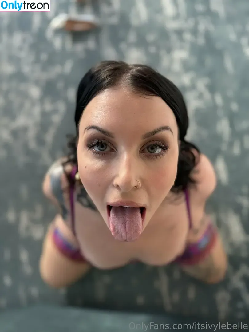 Ivy Lebelle голая photo #1073 (anyuser / itsivylebelle)