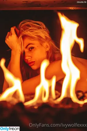Ivy Wolfe / ivywolfesworld / officialivywolfe фото голая #0836