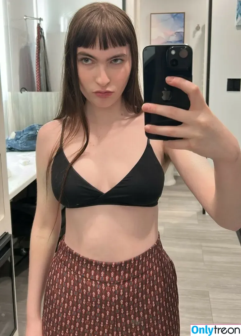 Ivy Wolk nude photo #0011 (spicyivyboy / user / wolktress)