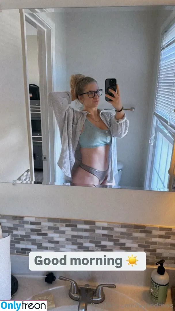 ivyandrews nude photo #0011 (ivyandrewsss)