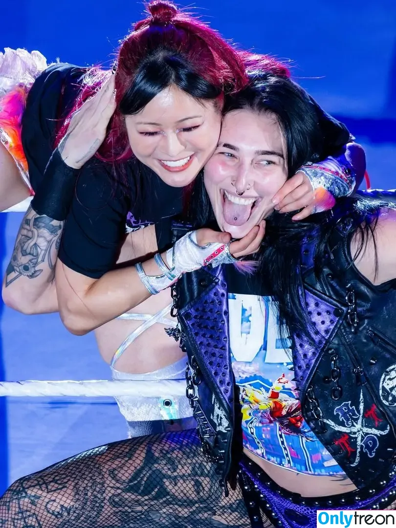 Iyo Sky голая photo #0971 (Io Shirai / iyoaghedo)