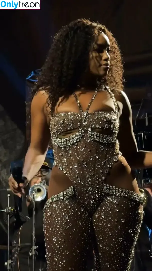 Iza Cantora голая photo #0078 (iza)