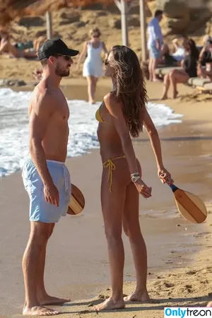 Izabel Goulart / iza_goulart / izabelgoulart nude photo #0342