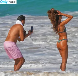 Izabel Goulart / iza_goulart / izabelgoulart nude photo #0425