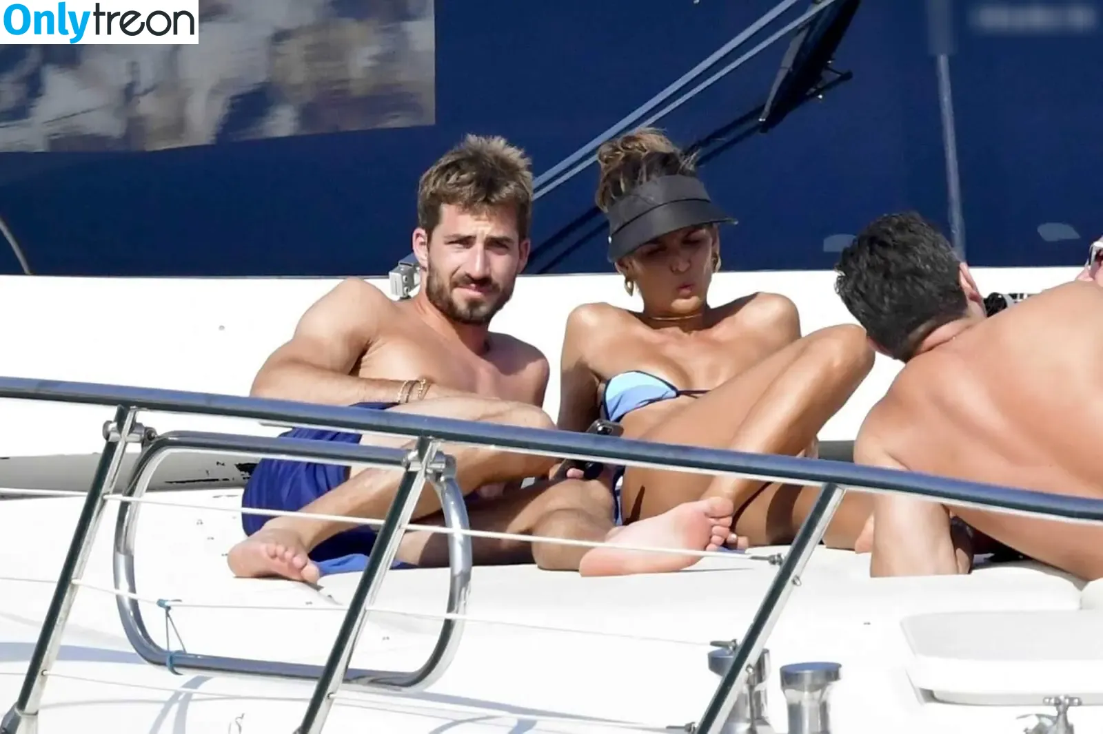 Izabel Goulart nude photo #0307 (iza_goulart / izabelgoulart)