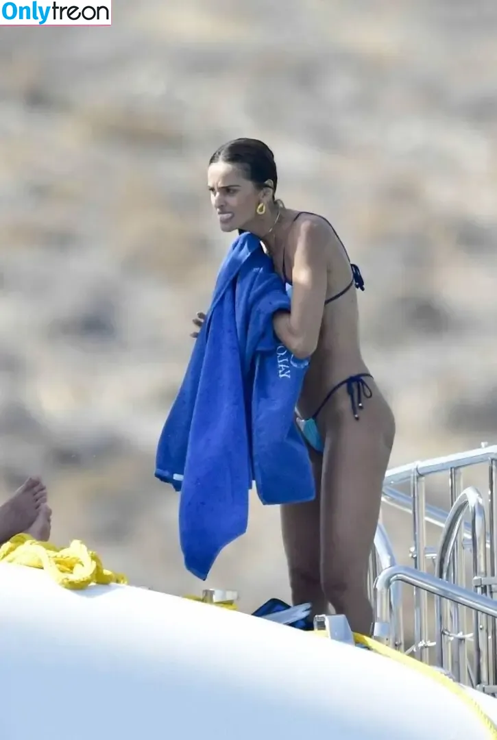Izabel Goulart голая photo #0409 (iza_goulart / izabelgoulart)