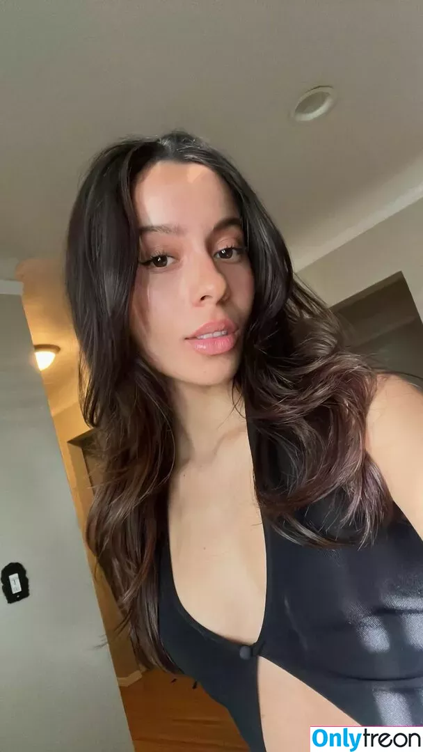 Izabella Alvarez nude photo #0051 (izabellaalvarez)