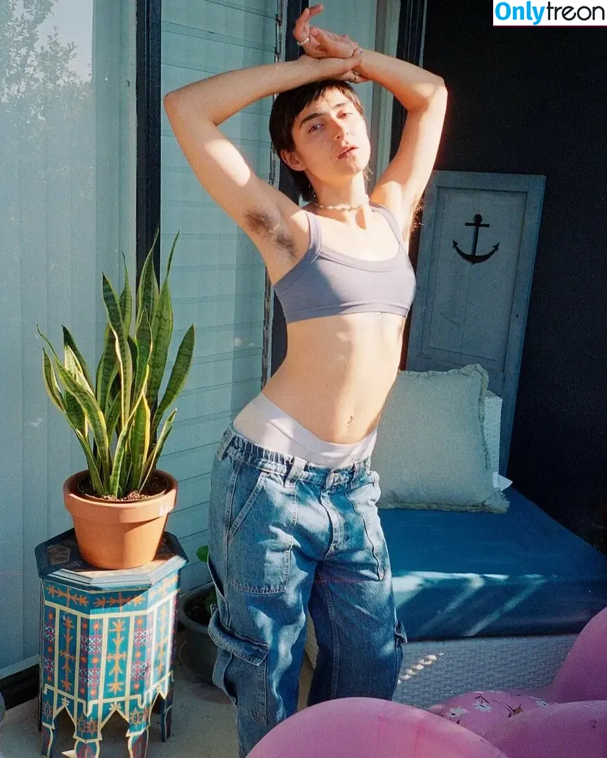 Izzi Rojas nude photo #0034 (actorwho_lovesyou / is_he_rojas)