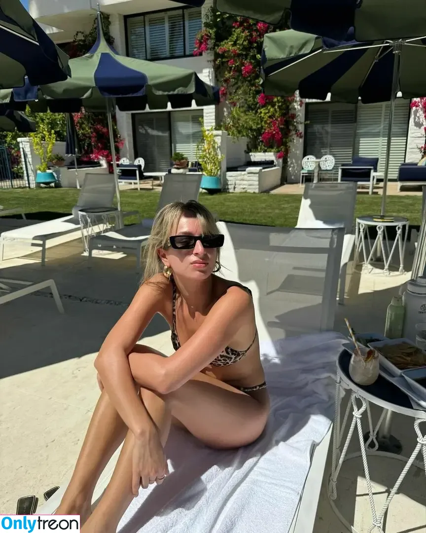 izzipoopi nude photo #0001 (izzipoopi)