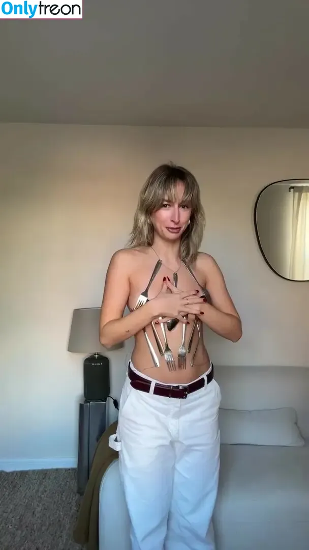 izzipoopi nude photo #0026 (izzipoopi)