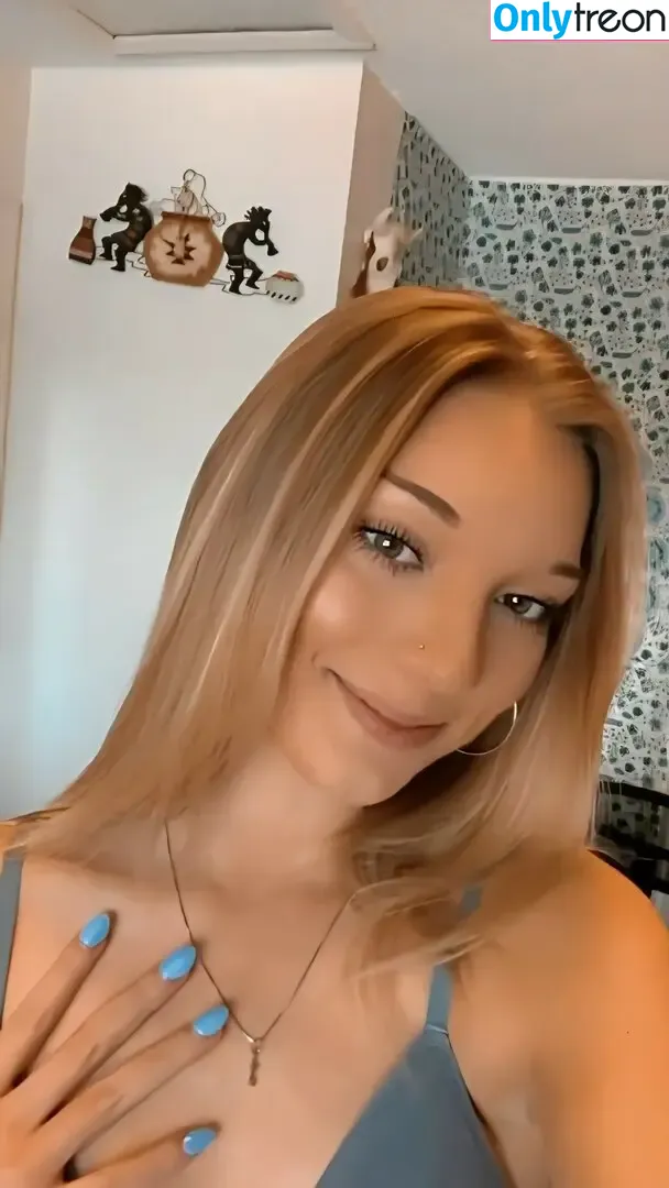 Izziyo14 nude photo #0046 (Izzilzyo / izzijoe14)