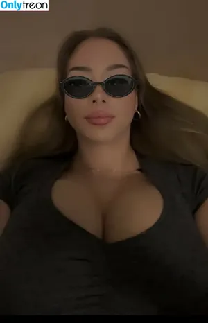 Izzy G / mizzizzyg / pnkysparkles nude photo #0470