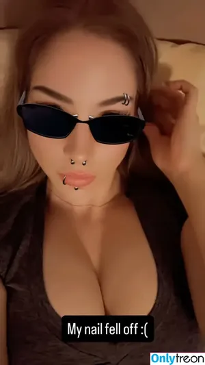 Izzy G / mizzizzyg / pnkysparkles nude photo #0476